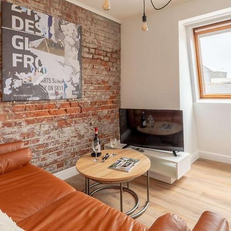One Bed Top Floor, Brand New, Central Old Town Hastings Zewnętrze zdjęcie