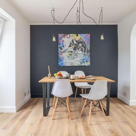 One Bed Top Floor, Brand New, Central Old Town Hastings Zewnętrze zdjęcie