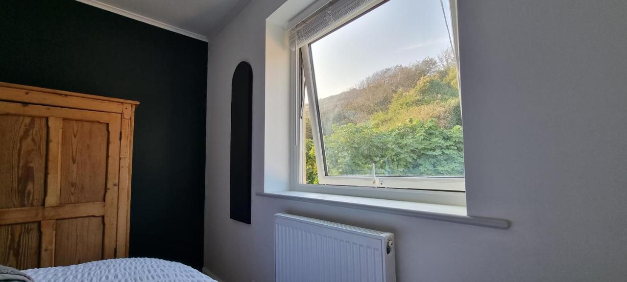 One Bed Top Floor, Brand New, Central Old Town Hastings Zewnętrze zdjęcie