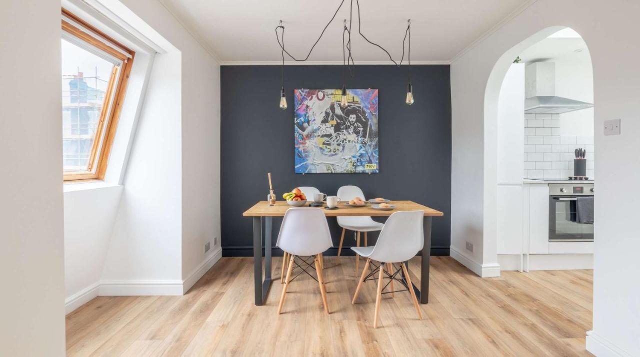 One Bed Top Floor, Brand New, Central Old Town Hastings Zewnętrze zdjęcie